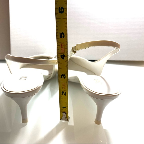 Zara White Slingback low Heels Pointed Toe Faux Patent leather EU40 US9M - Picture 10 of 11